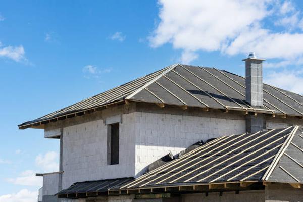 How Weather Conditions Affect Roof Replacement Projects